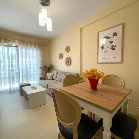 Apartamento Aj Apartments: Hidden Gem In The Heart Of Beach